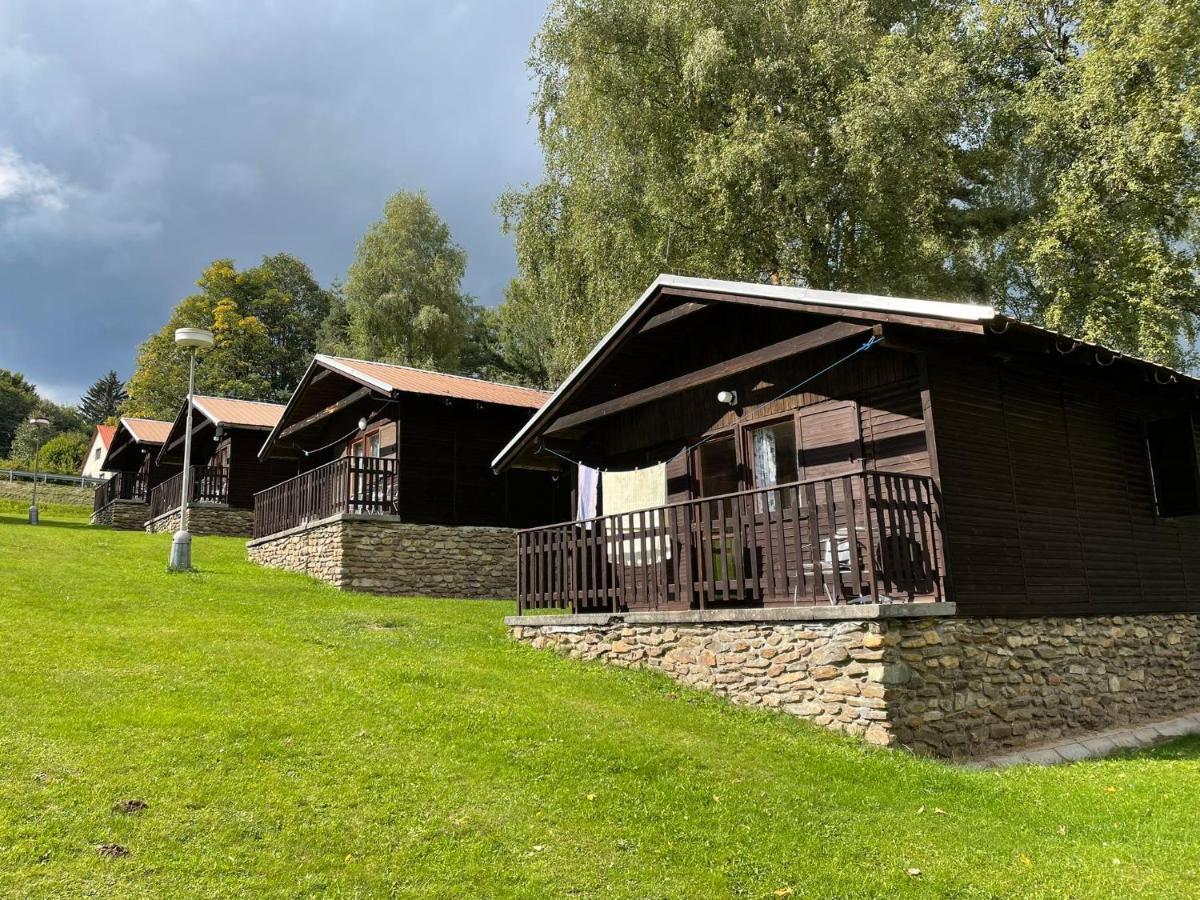 Hotel Rohanov Lhota nad Rohanovem Exteriör bild