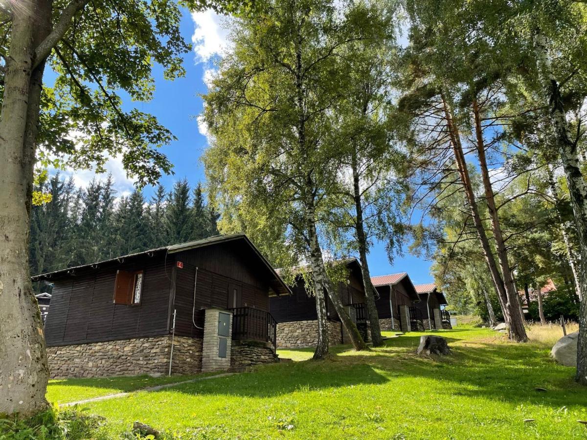Hotel Rohanov Lhota nad Rohanovem Exteriör bild